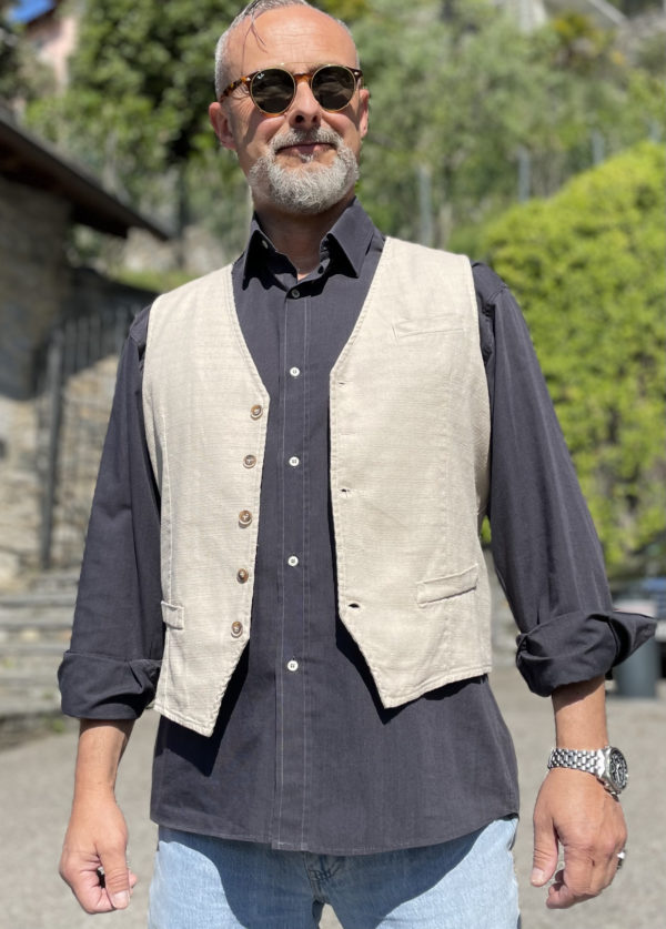 B.GILET