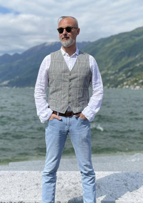 B.GILET
