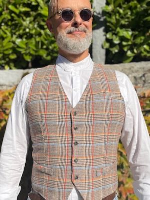 Alternative view of GILET J
