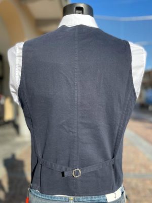 Alternative view of GILET J