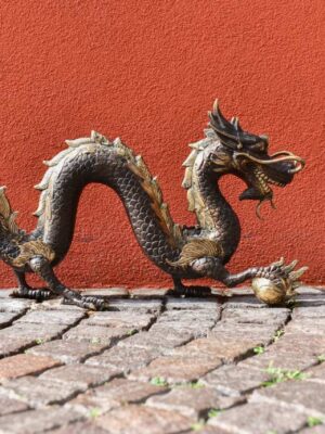 Alternative view of 25.DRAGON CHINOIS