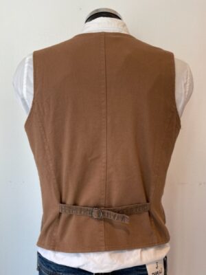 Alternative view of GILET J