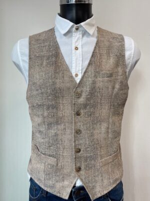 0.GILET