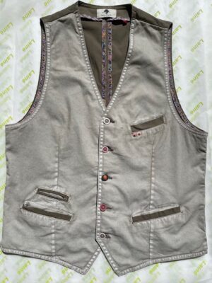 Alternative view of GARRY'S EARTH GILET