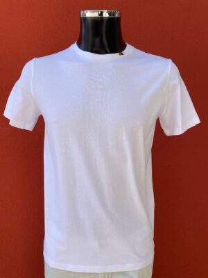 Alternative view of GARRY’S EARTH T-SHIRT